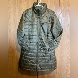Women’s Patagonia Radalie Parka. Large.